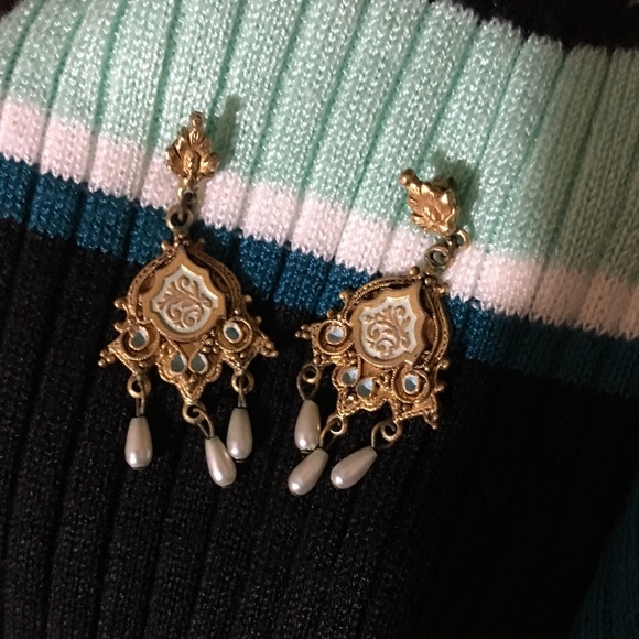 Beautiful vintage earrings - Picture 1 of 2